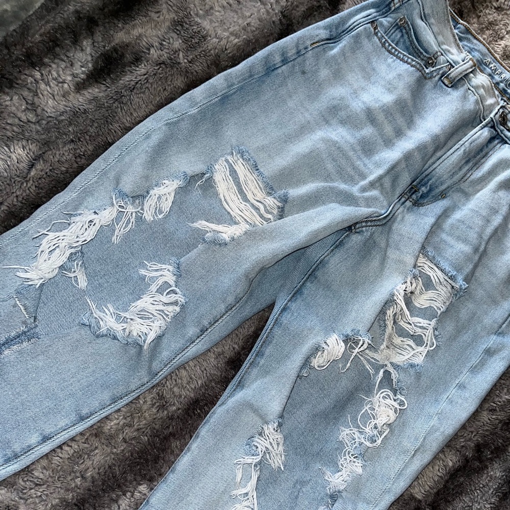 American Eagle mom jeans